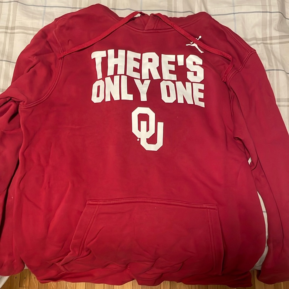 Oklahoma University “There’s Only One” Sweatshirt